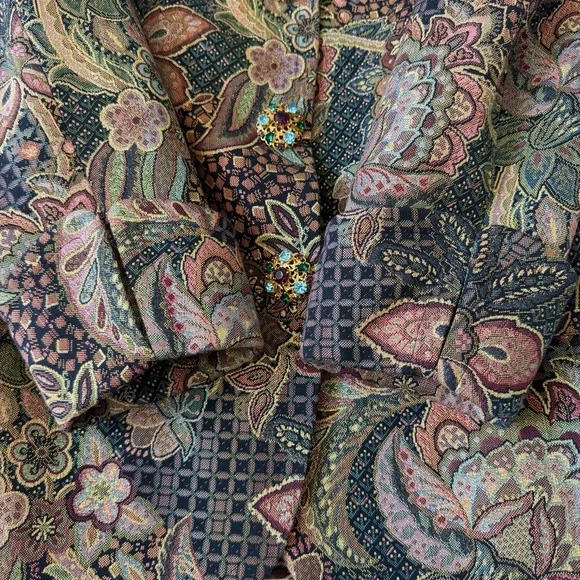 ❌❌SOLD❌❌ Vintage Christian Lacroix paisley tapestry blazer with rhinestone Sz 10 - Picture 6 of 12